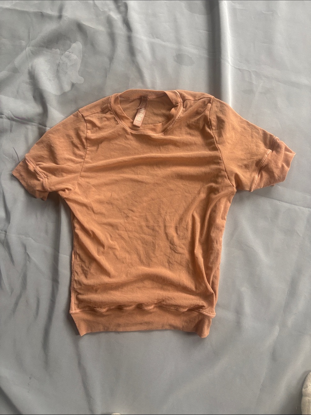 SKIMS Short Sleeve Crew Tee in Peach